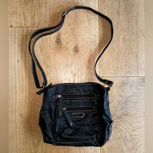 4/$15* Rosetti slouchy faux leather 11x10x2, adjustable strap, clean interior